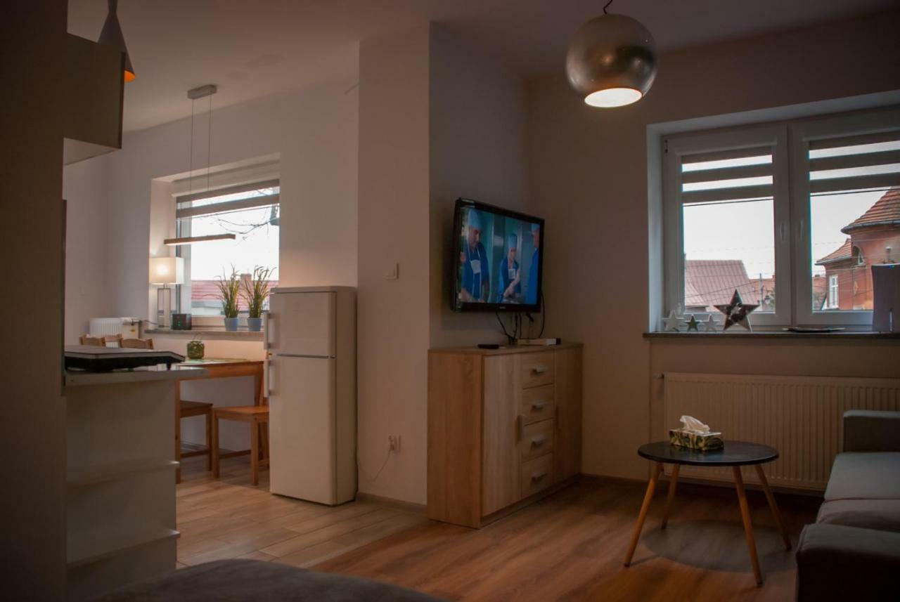 Noclegi "Boczna 5A" Apartamenty Goscinne Szczawno-Zdroj Exteriör bild