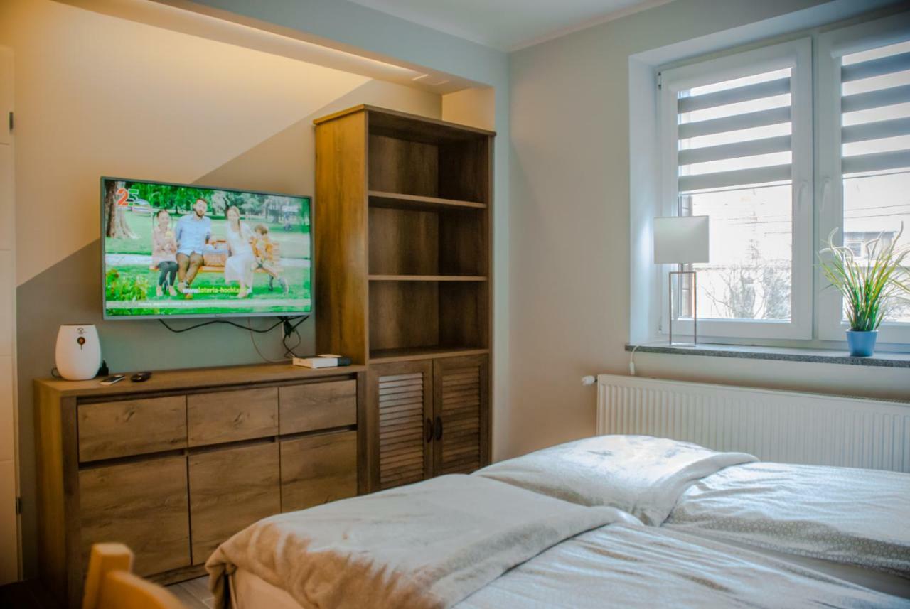 Noclegi "Boczna 5A" Apartamenty Goscinne Szczawno-Zdroj Exteriör bild