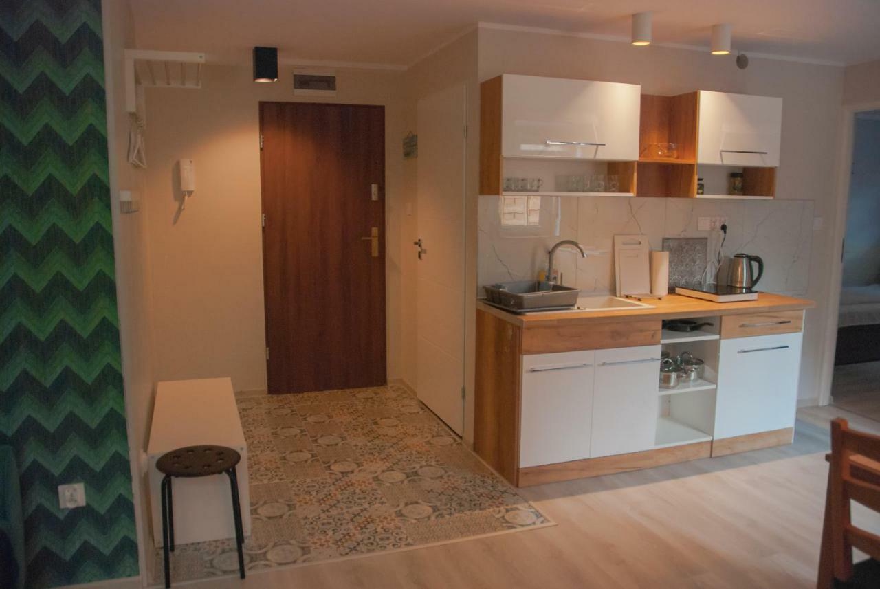 Noclegi "Boczna 5A" Apartamenty Goscinne Szczawno-Zdroj Exteriör bild