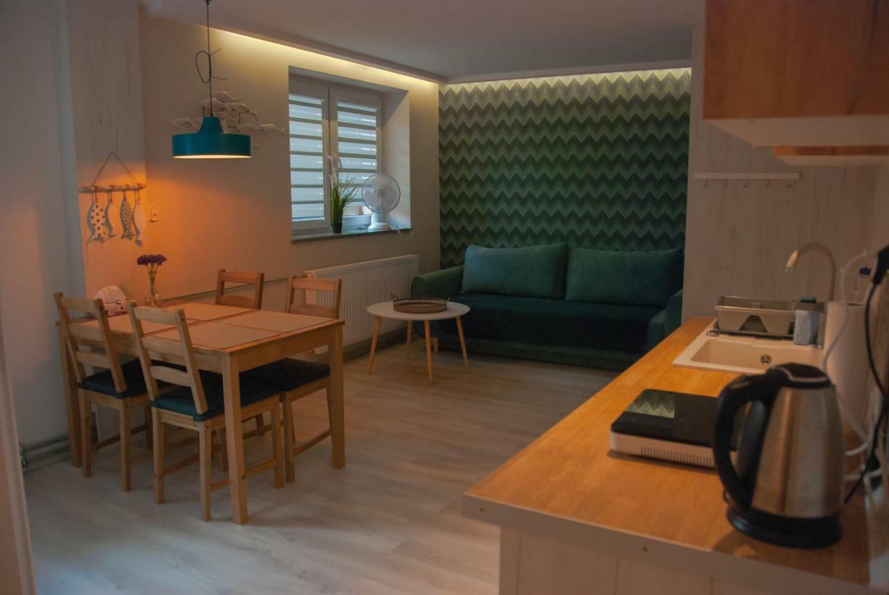 Noclegi "Boczna 5A" Apartamenty Goscinne Szczawno-Zdroj Exteriör bild